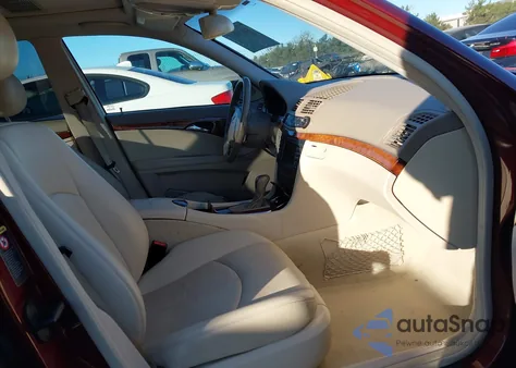 2004 Mercedes-Benz E 320 z USA, uszkodzony, nr VIN WDBUF65J34A400038